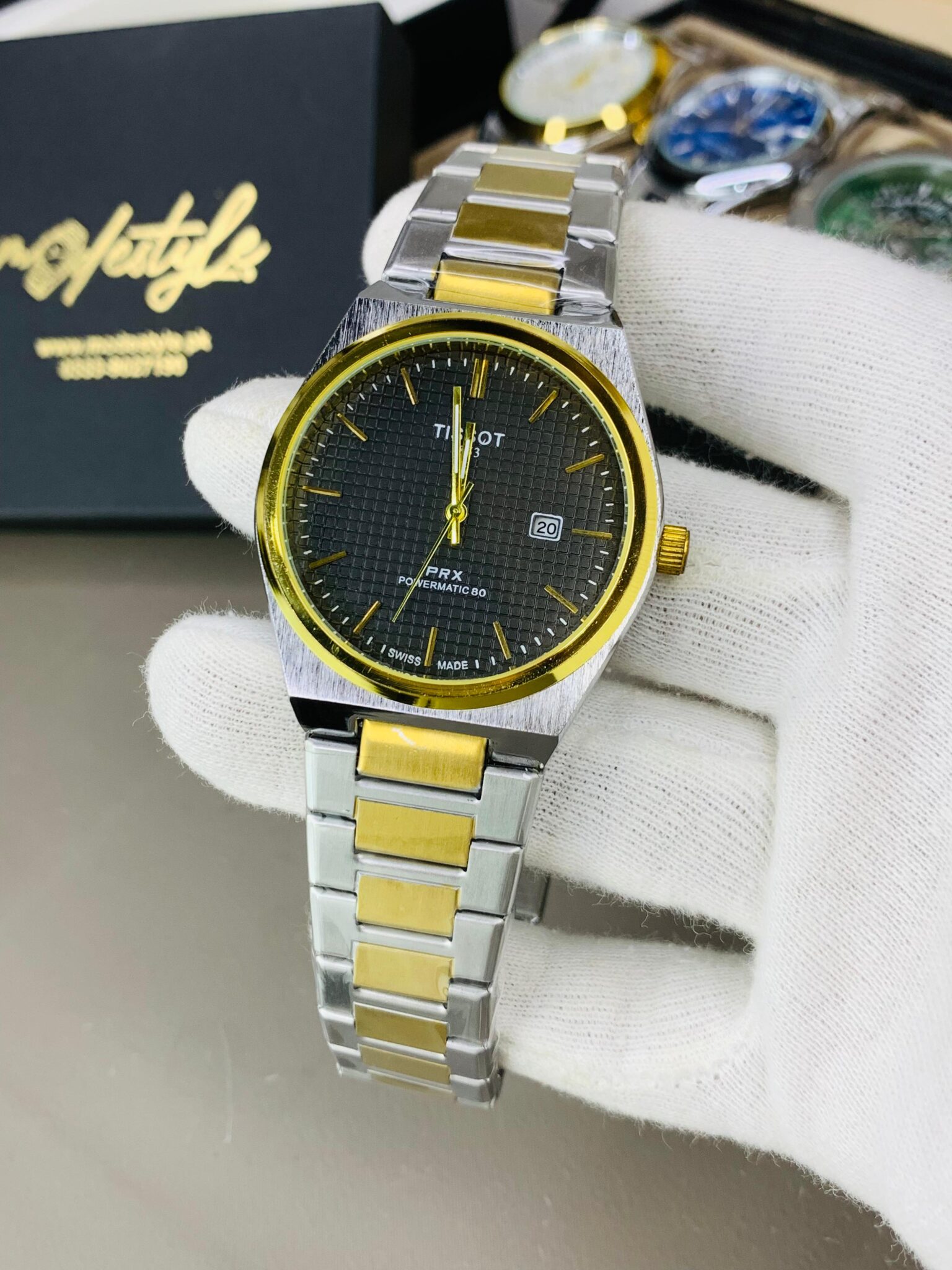 Two tone Black dail