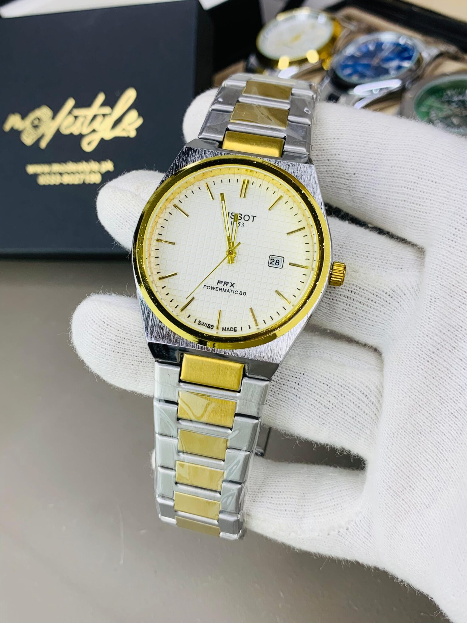 Two tone white dail